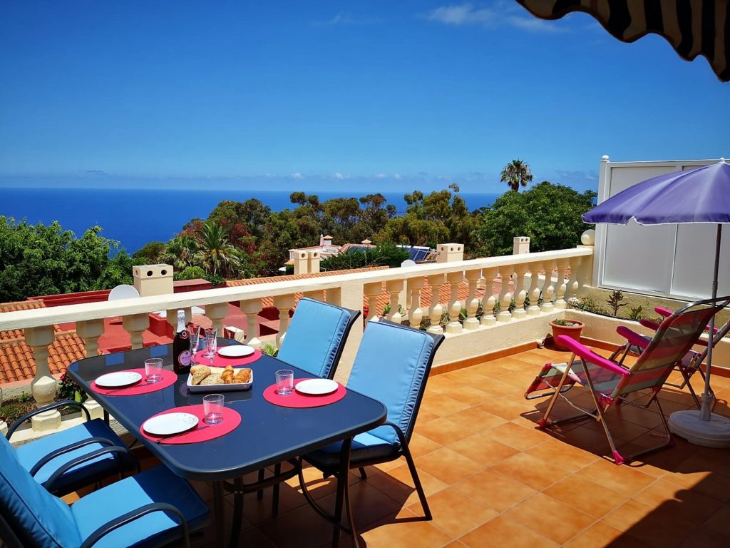 Ferienhaus Teneriffa Nord La Quinta Esstisch Terrasse