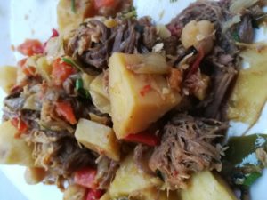 Ropa Vieja, Kartoffeln, Fleisch, Paprika, Oliven