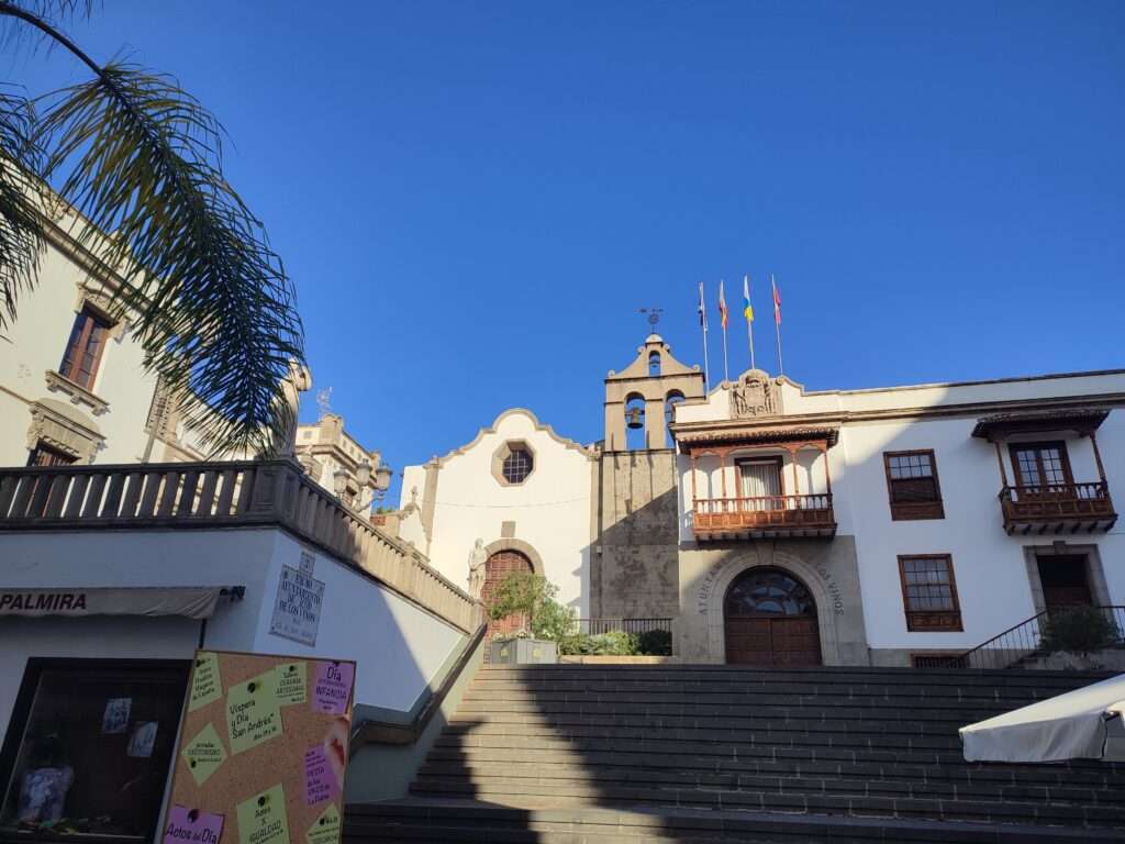 In Icod de los Vinos, hier das Rathaus, beginnt der Paseo de las Tradiciones